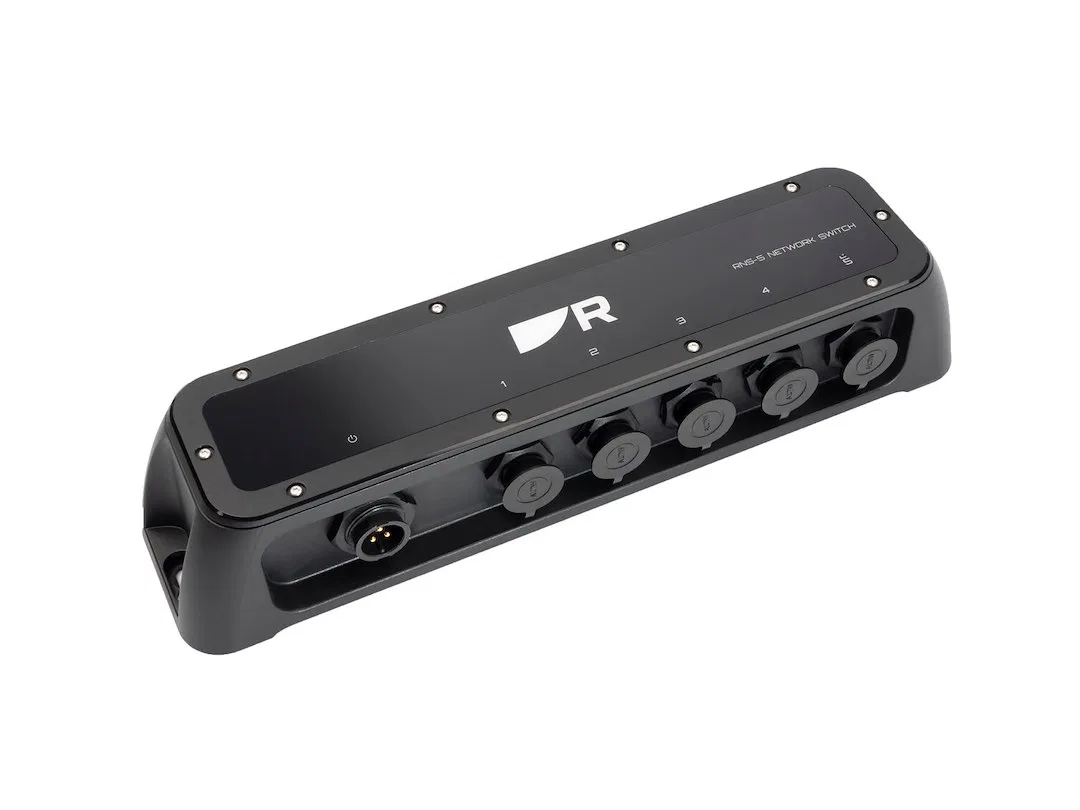 A80731 – RAYMARINE Marine Network Switch, Designed For Expanding Raymarine Integrated Chart Plotter Systems Using Ray...